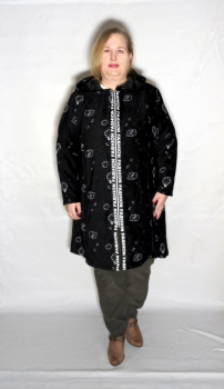 Кардиган-ветровка "FASHION" (рисунок на черном) Кардиган-ветровка "FASHION" (рисунок на черном)